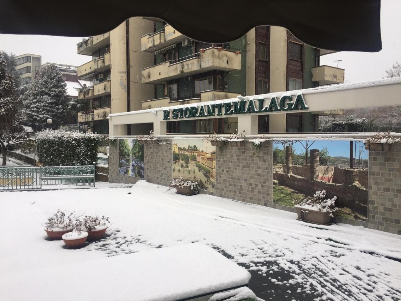 Hotel Malaga Avellino Exteriör bild