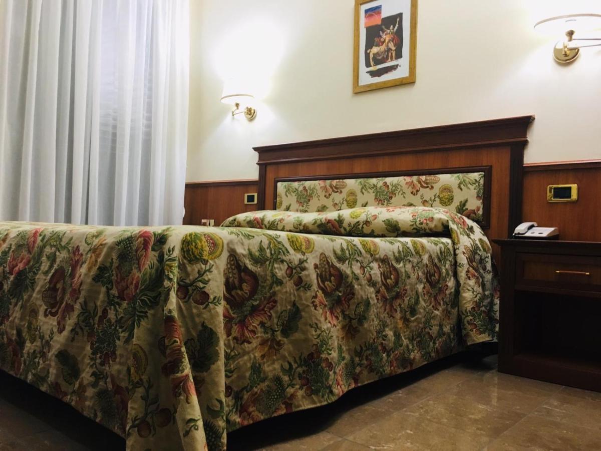 Hotel Malaga Avellino Exteriör bild