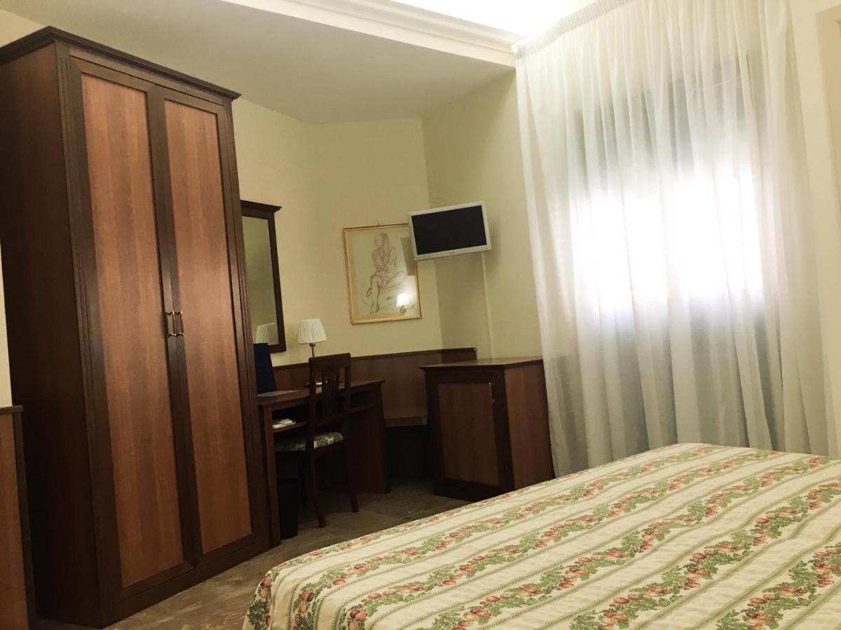 Hotel Malaga Avellino Exteriör bild